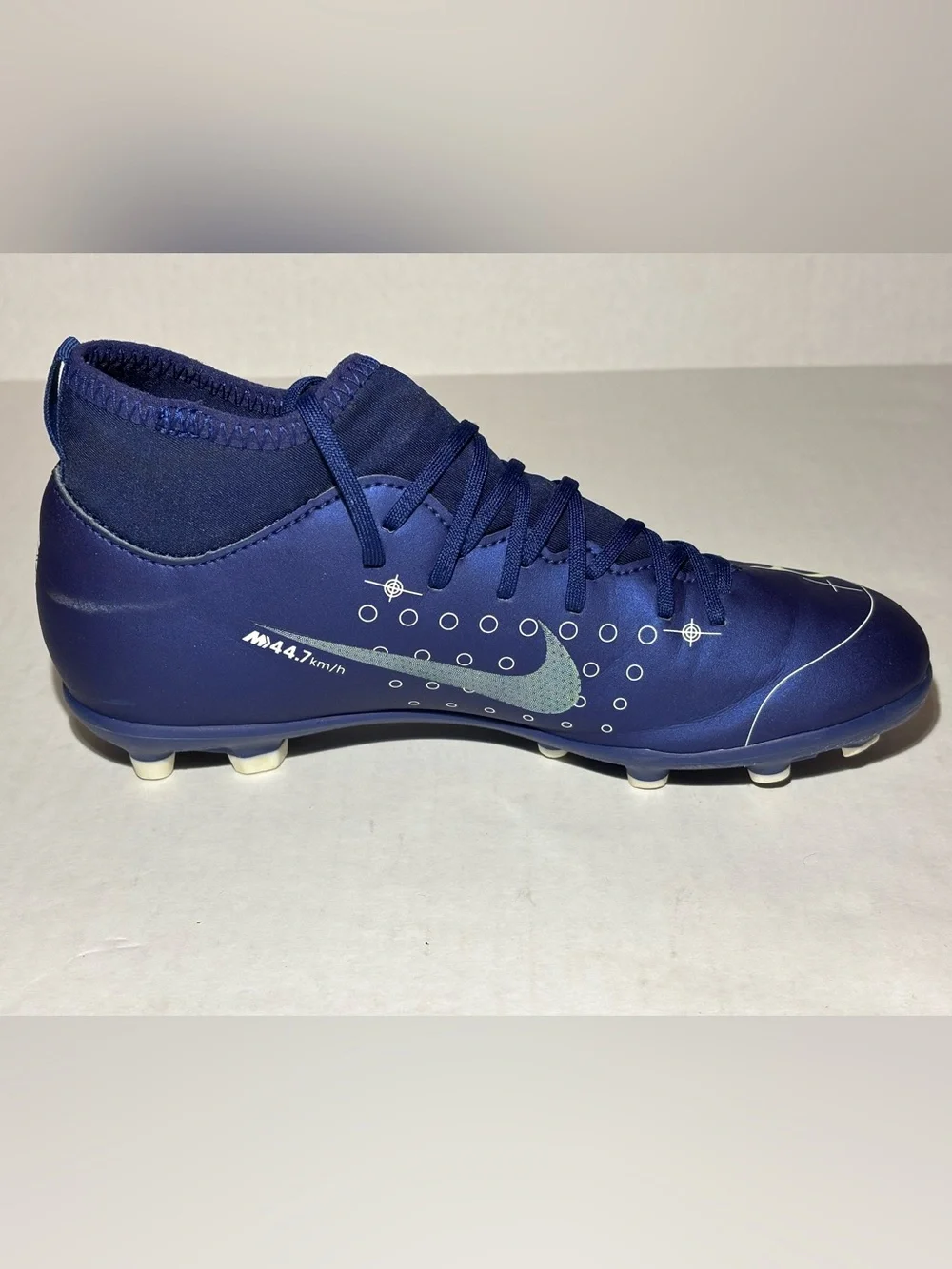 Nike Kids' Mercurial Superfly 7 Club MDS FG Soccer Cleats Size 4Y (BQ5418-401)